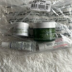 NWT Kiehl’s beauty bundle